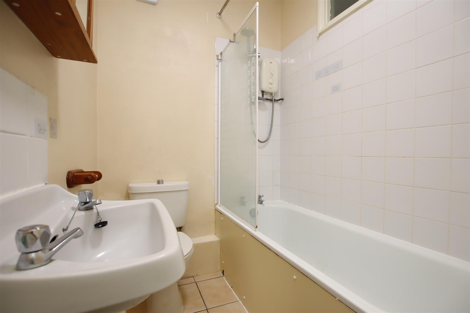 Newbridge Road, Bath, BA1